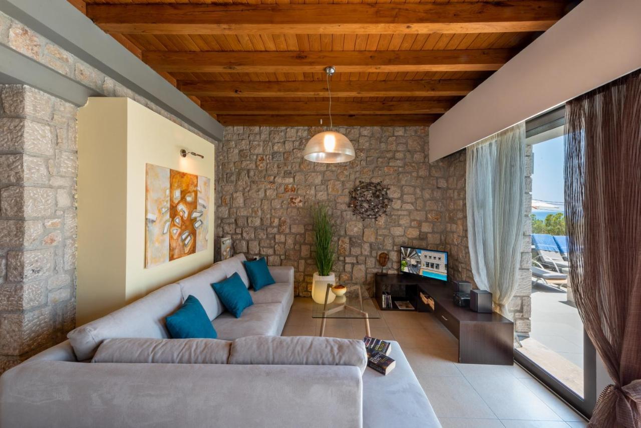 Villa Costamare - Enjoy Lazy Days On The Private Pool-Jacuzzi Pefki Exterior foto